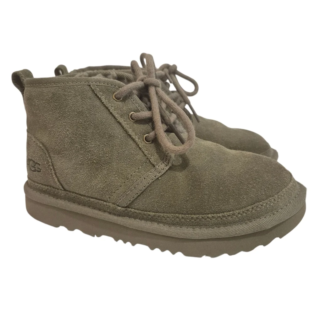 UGG Neumel Burnt Olive Green Sheepskin Suede Ankle Boots Youth Kids Size 1
